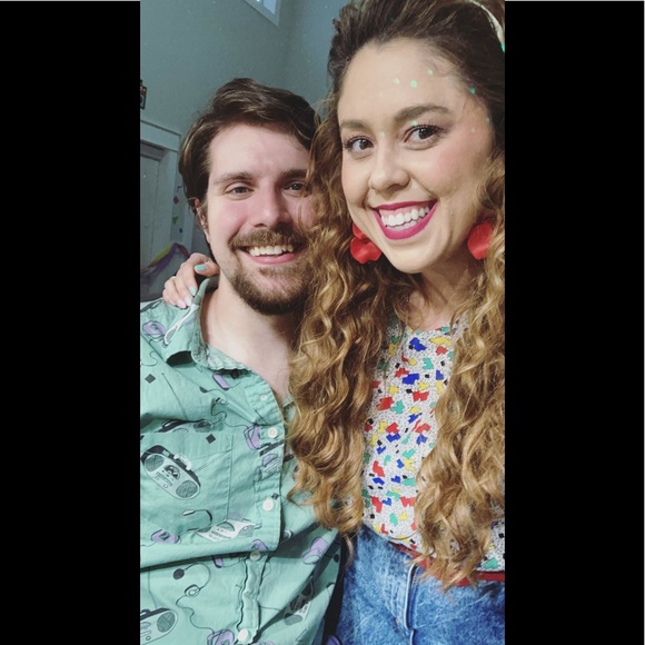 MEET YOUR POSHER 🍕❤️☀️ - Picture 6 of 6